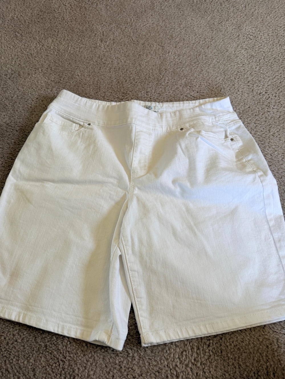 croft & barrow White Cotton Bermuda Shorts with Five-Pocket Styling